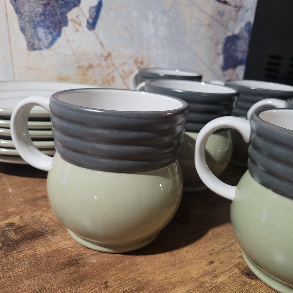Retired Pfaltzgraff "Sphere" Collection. 6 Mugs, 6 Dessert Plates.